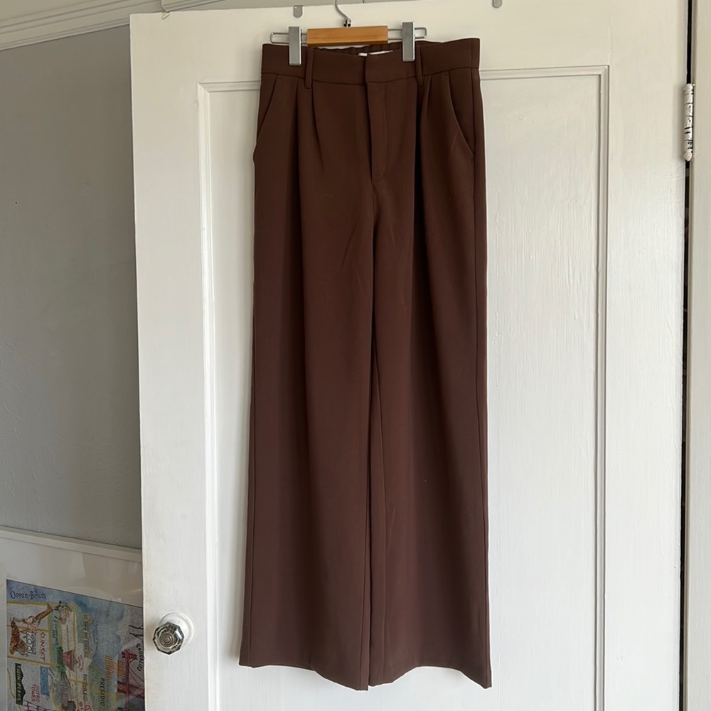 NWT - Abercrombie and fitch trousers